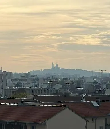 Penthouse With Rooftop Apartmán